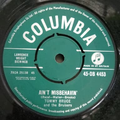 Album Cover Art for Ain't Misbehavin'